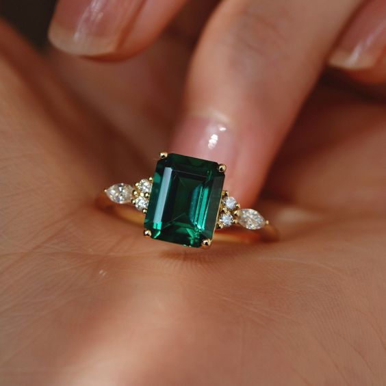 green-emerald-ring-pinterest